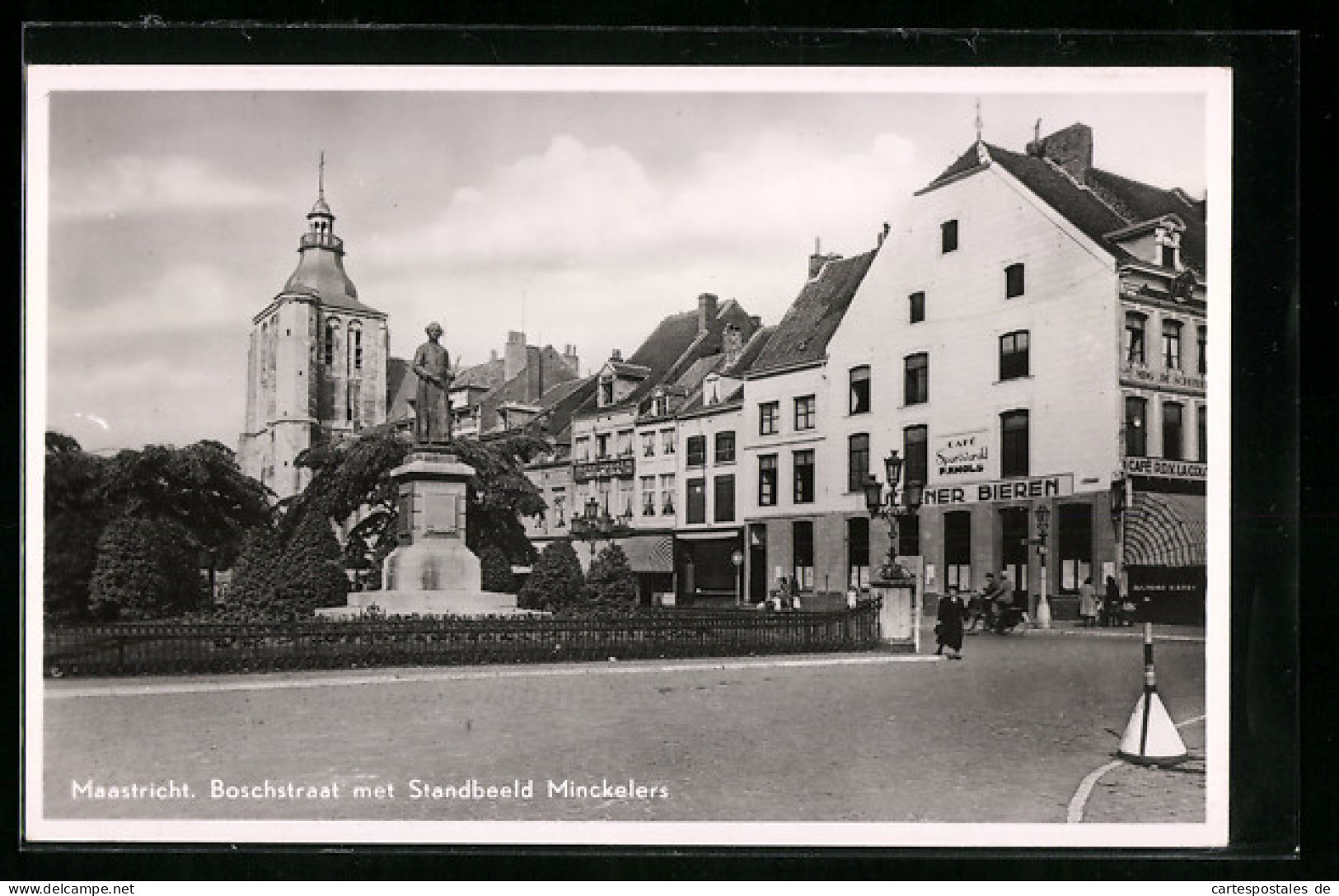 AK Maastricht, Boschstraat Met Standbeeld Minckelers  - Maastricht