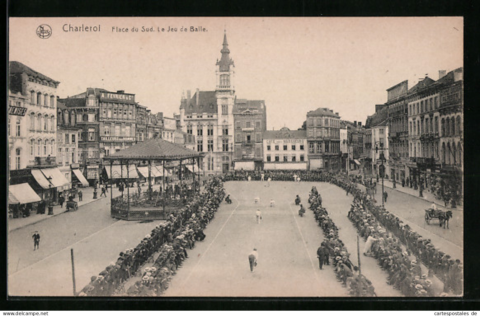 AK Charleroi, Place Du Sud. Le Jeu De Balle  - Charleroi