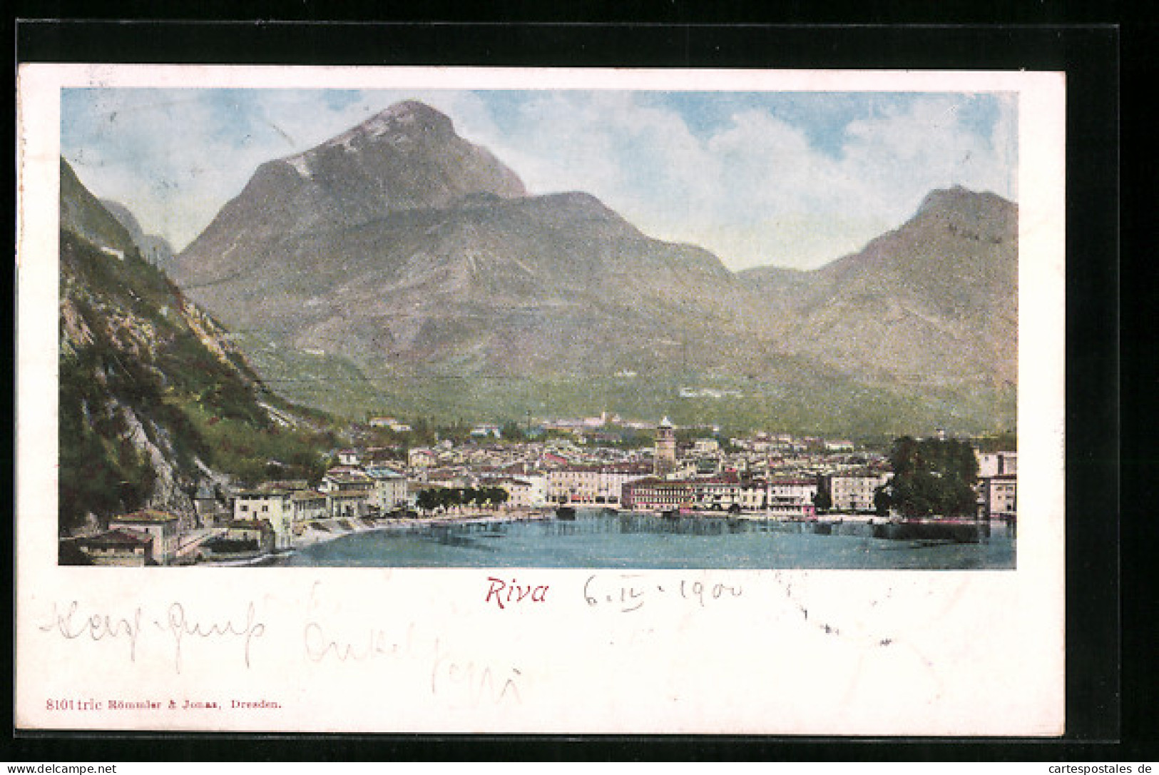 Cartolina Riva, Ortsansicht Mit Den Bergen über Dem Gardasee  - Autres & Non Classés