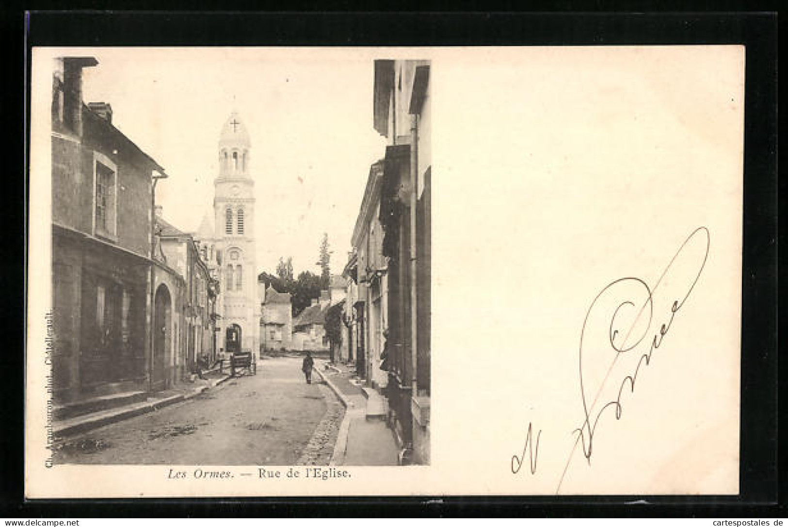 CPA Les Ormes, Rue De L`Eglise  - Andere & Zonder Classificatie