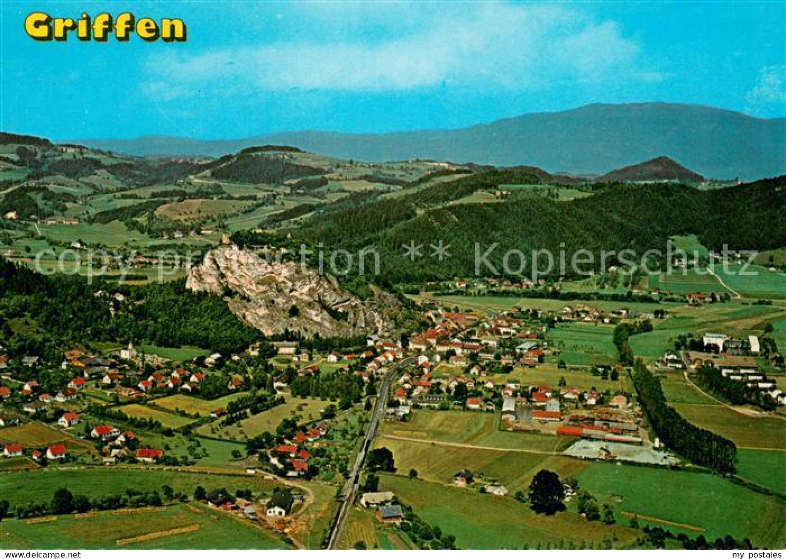 73742779 Griffen Burgruine Auf Hohem Felskegel Im Schlossberg Fliegeraufnahme  G - Sonstige & Ohne Zuordnung