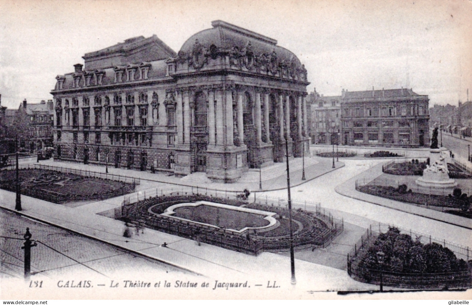 62 - Pas De Calais - CALAIS  - Le Theatre Et La Statue De Jacquard - Calais