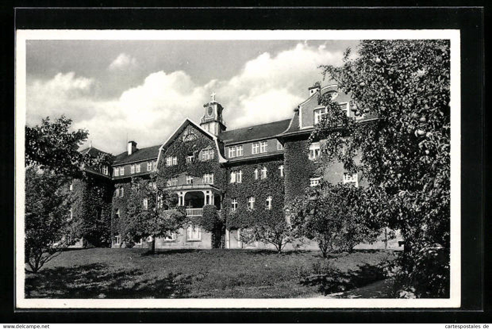 AK Marburg A. Lahn, Elisabethenhof Im Grünen  - Marburg