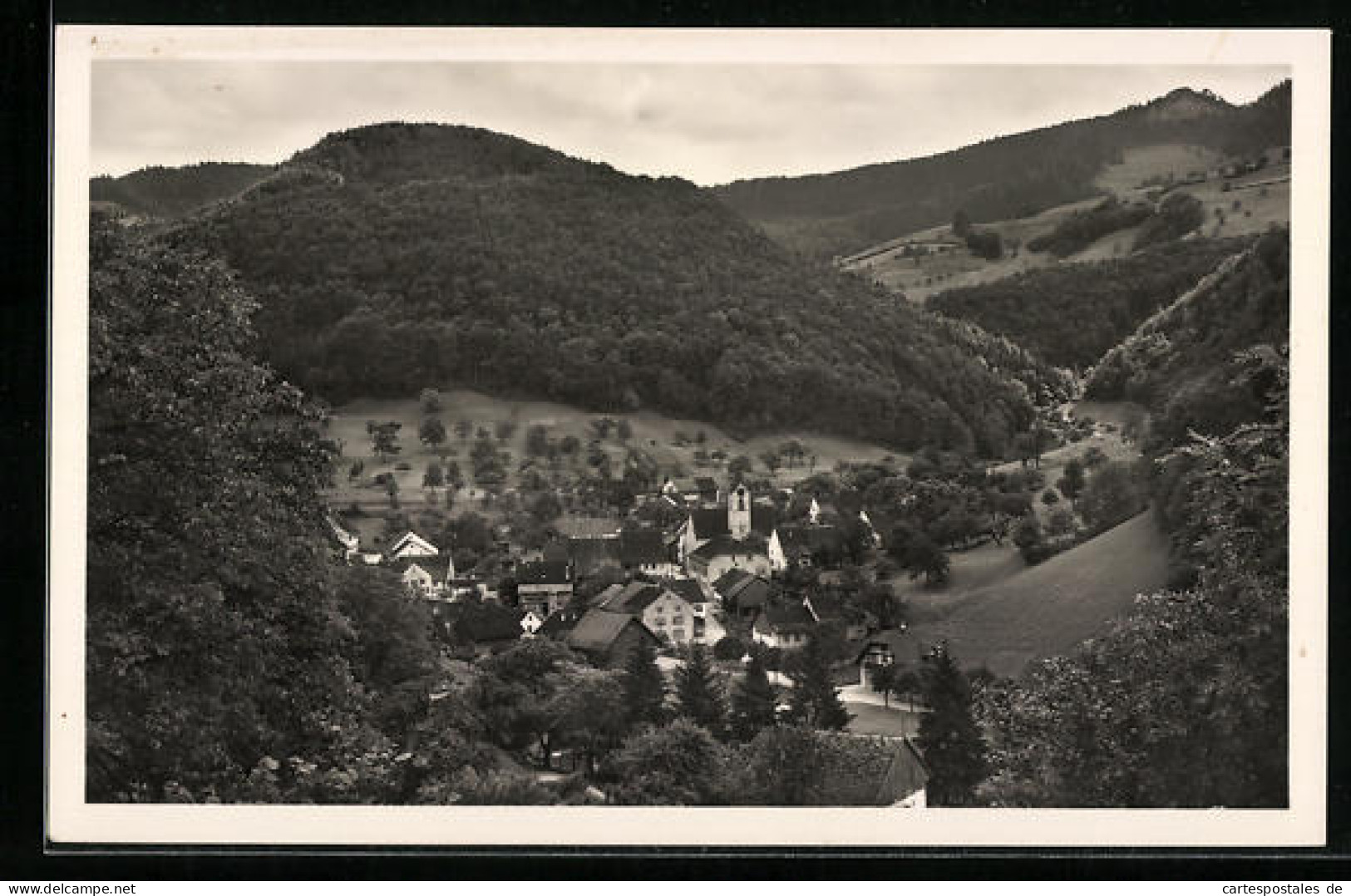 AK Eptingen, Gesamtansicht, Gasthaus Z. Linde  - Eptingen