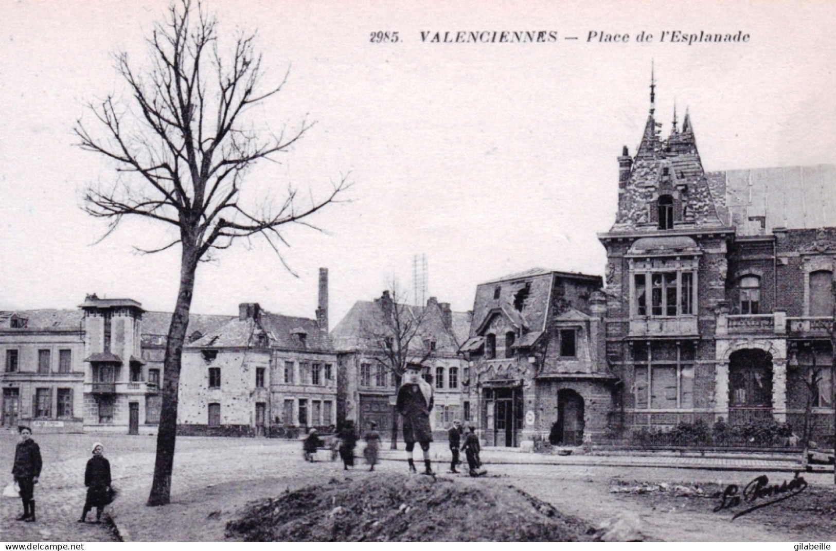 59 - VALENCIENNES -   Place De L'esplanade - Valenciennes