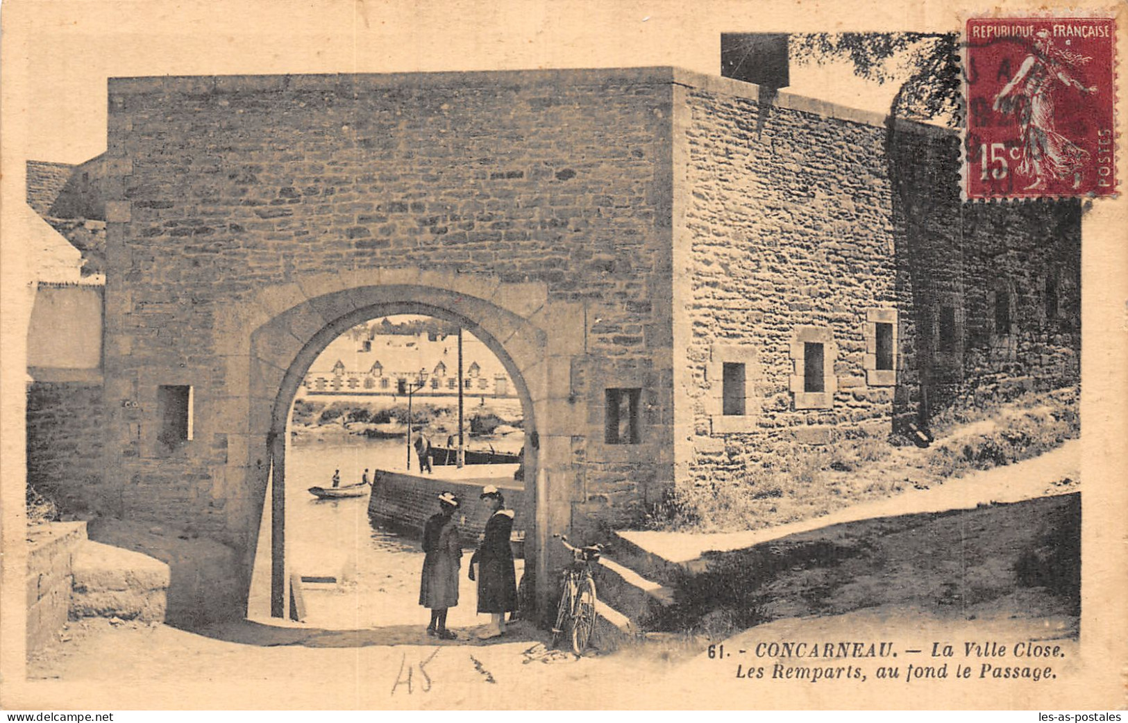 29 CONCARNEAU LES REMPARTS - Concarneau