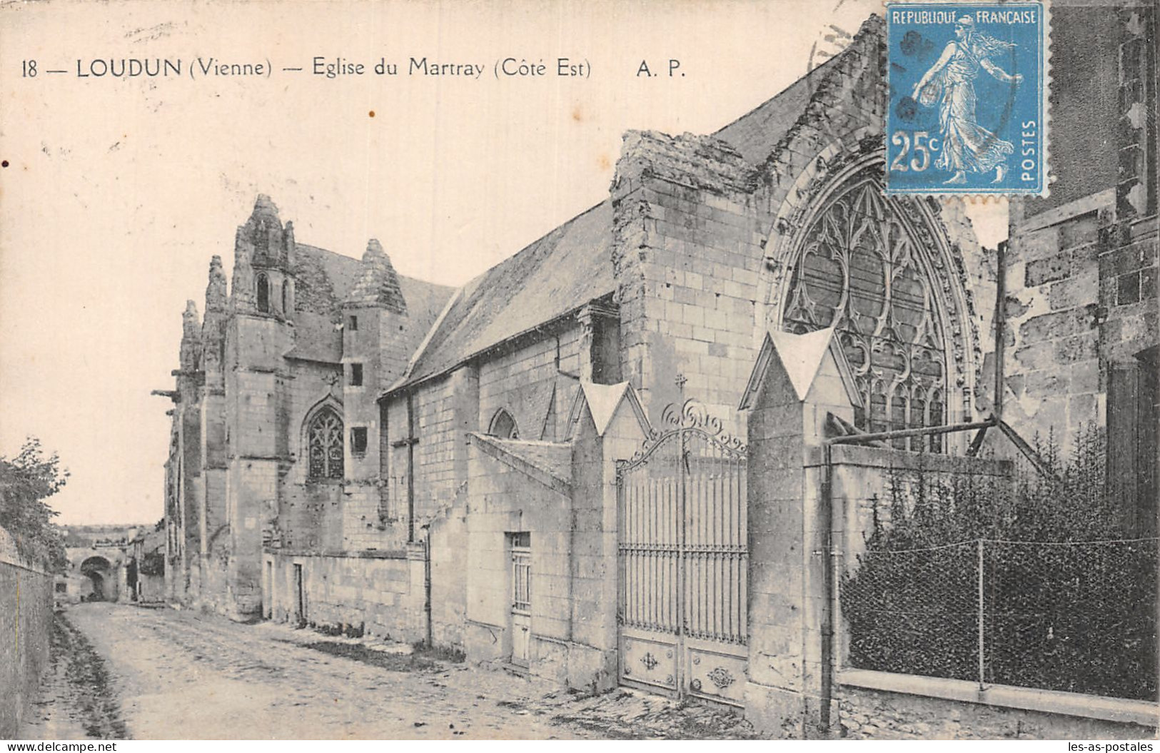 86 LOUDUN EGLISE DU MARTRAY - Loudun