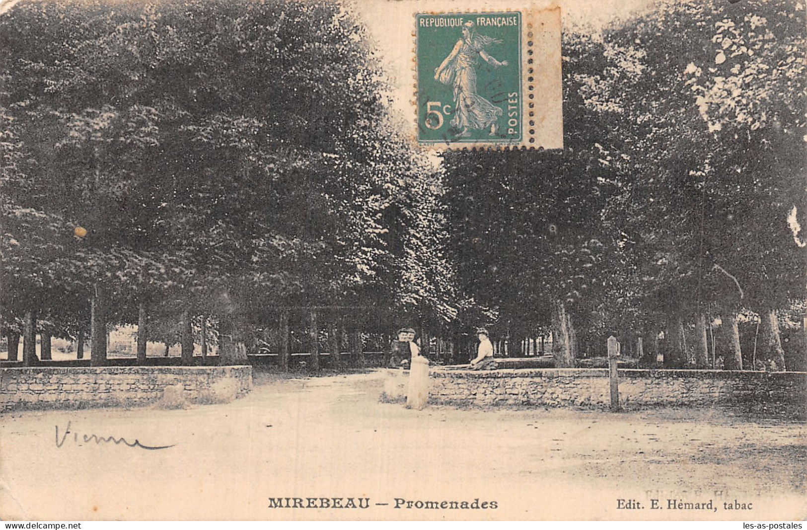 86 MIREBEAU PROMENADE - Mirebeau