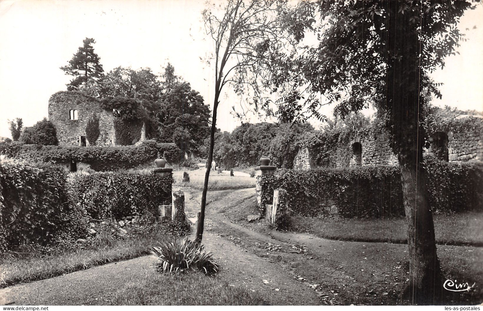 58 MOULINS ENGILBERT LE CHÂTEAU - Moulin Engilbert