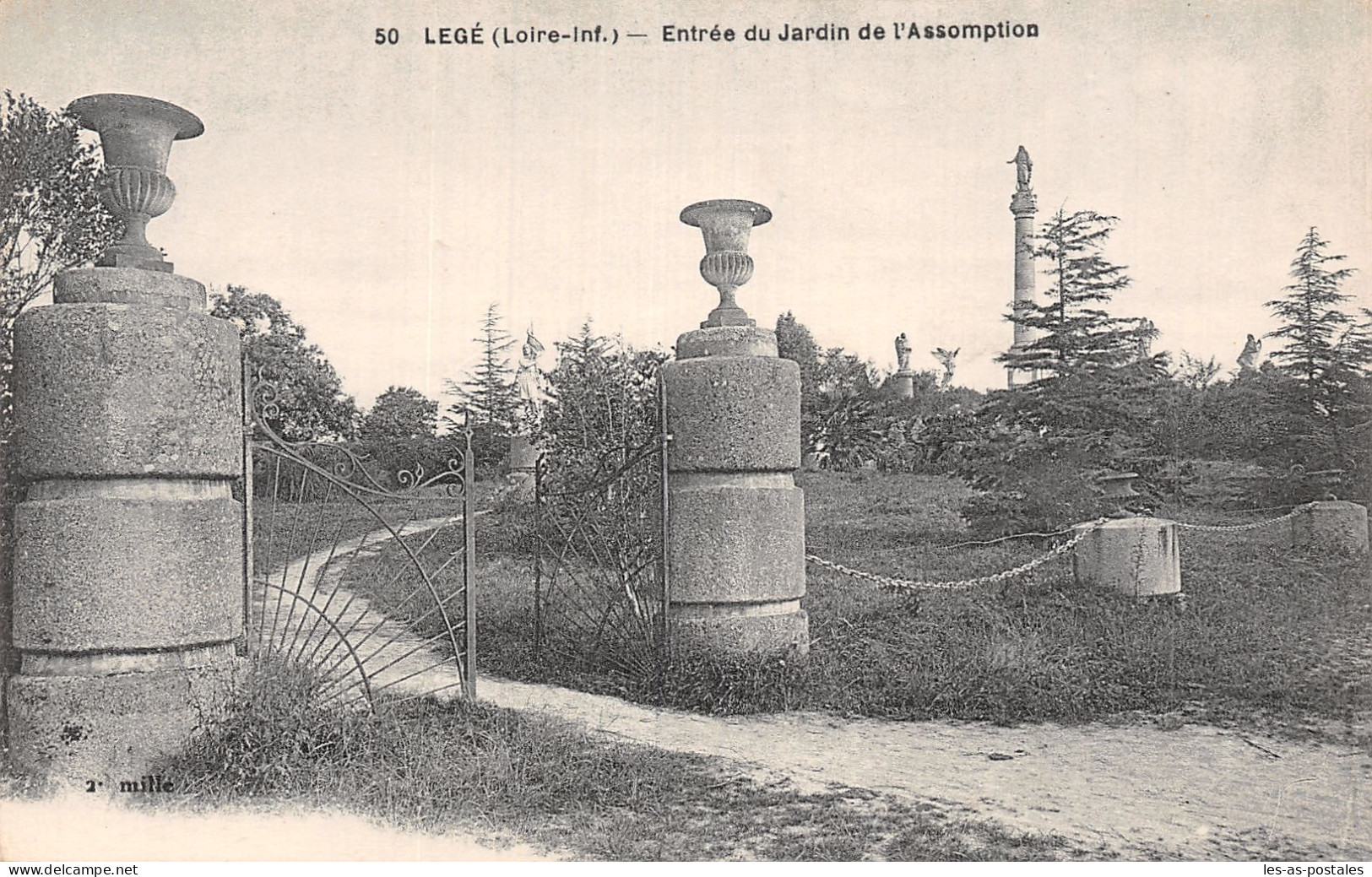 44 LEGE JARDIN DE L ASSOMPTION - Legé