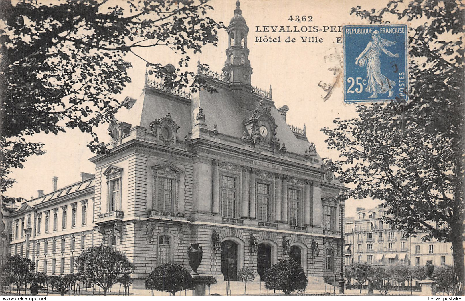 92 LEVALLOIS PERRET L HOTEL DE VILLE - Levallois Perret