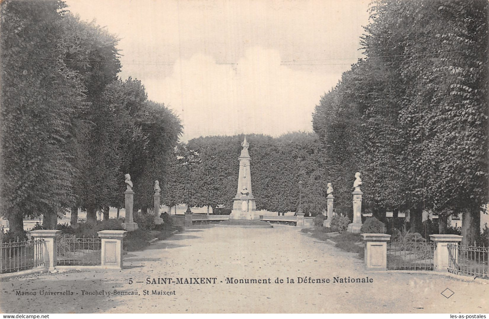 79 SAINT MAIXENT MONUMENT - Saint Maixent L'Ecole