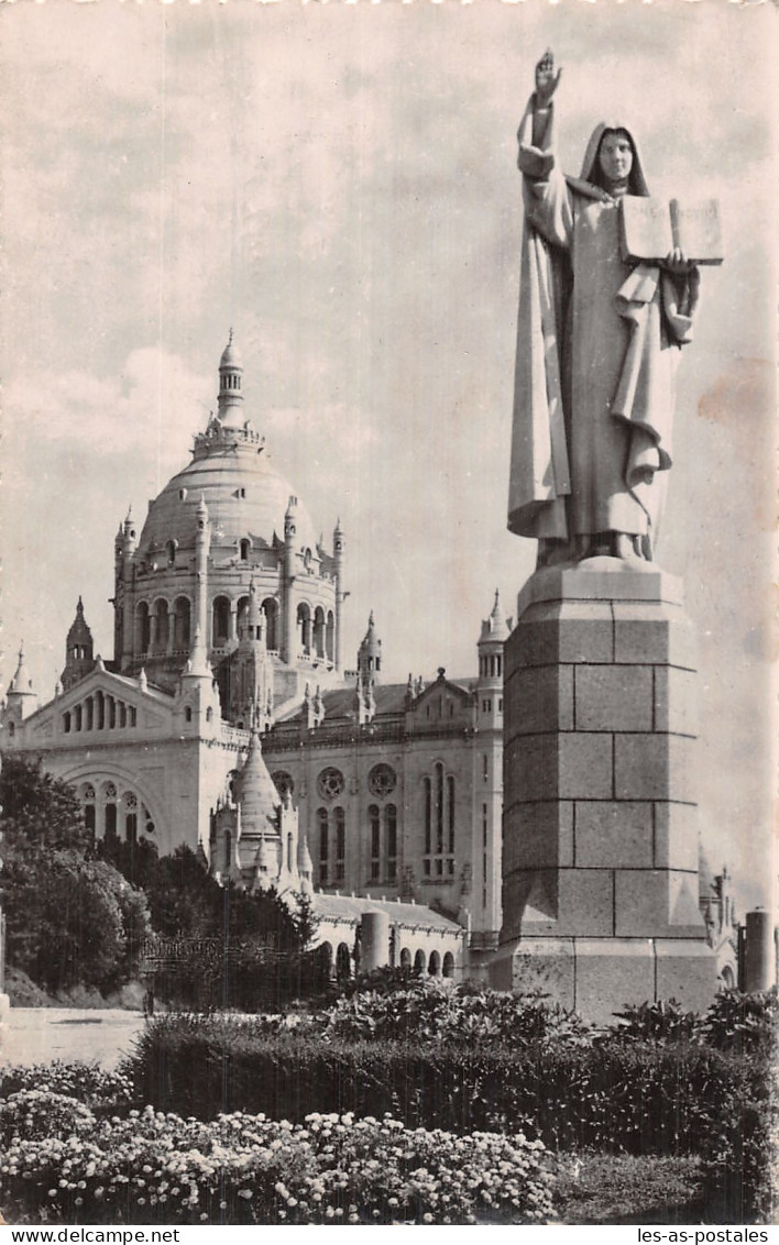 14 LISIEUX LA BASILIQUE - Lisieux