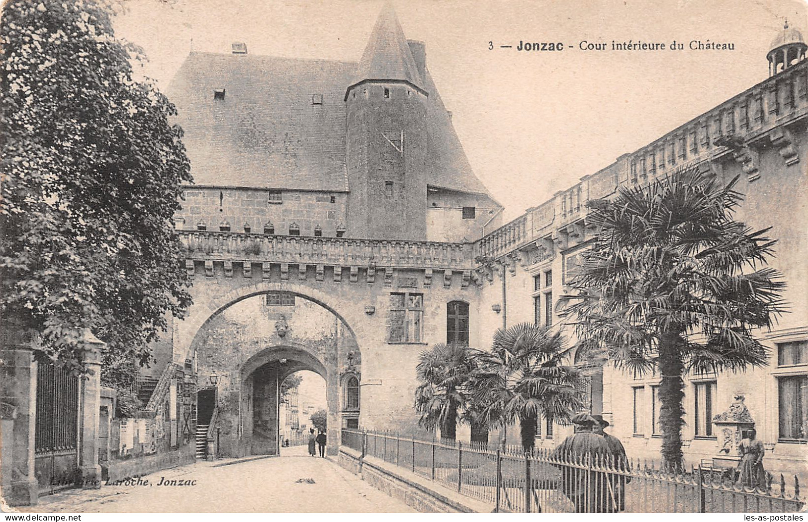 17 JONZAC LE CHÂTEAU - Jonzac