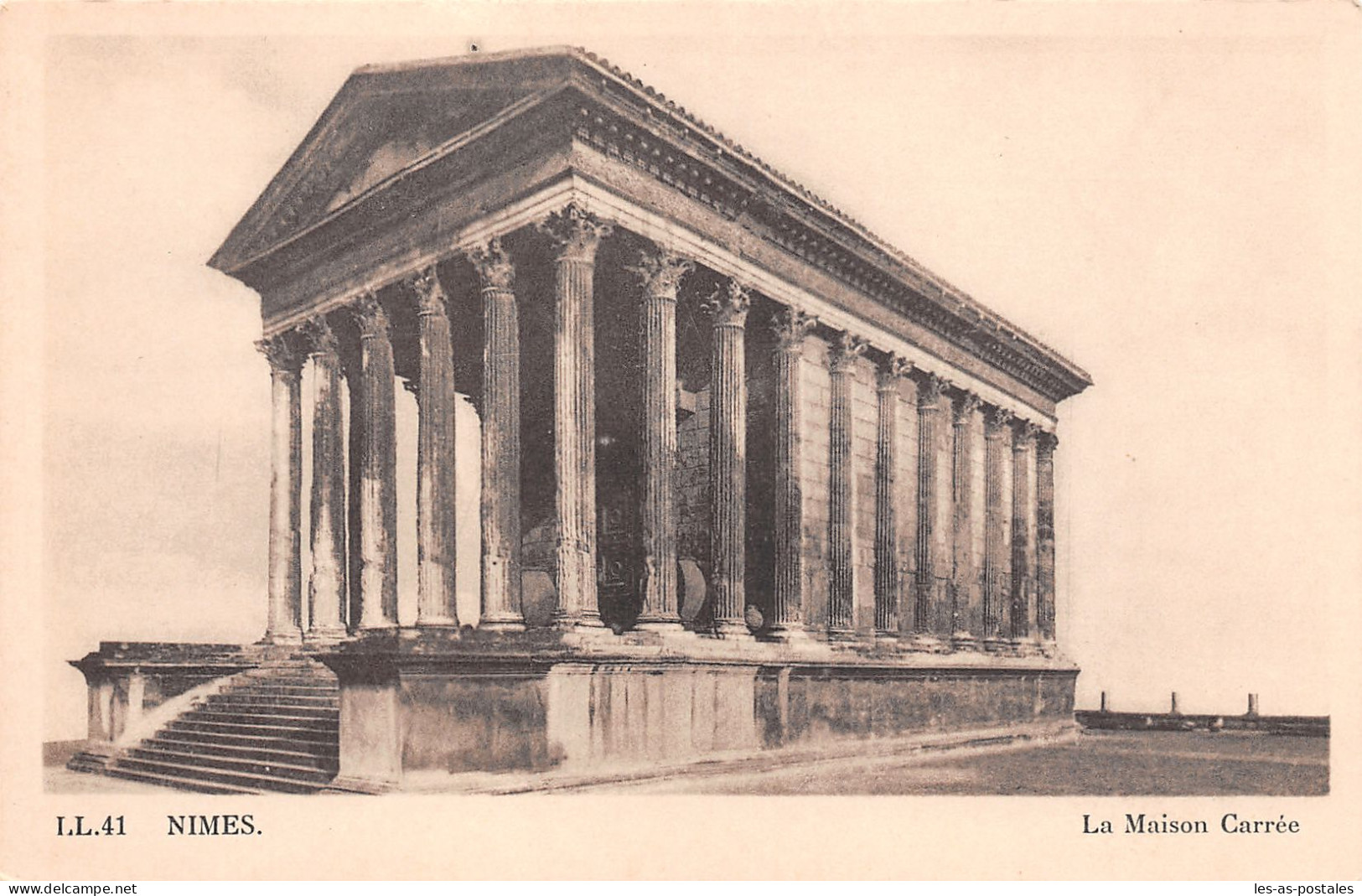 30 NIMES LA MAISON CARREE - Nîmes