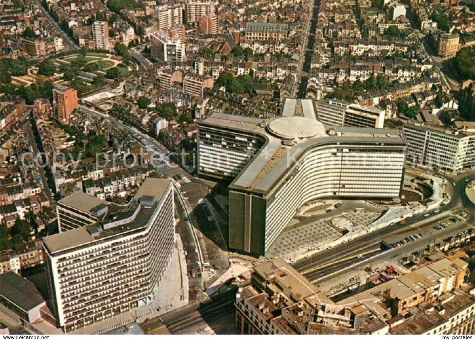 73741609 Bruxelles Bruessel Batiments De La Communauté Européenne Vue Aérienne B - Otros & Sin Clasificación