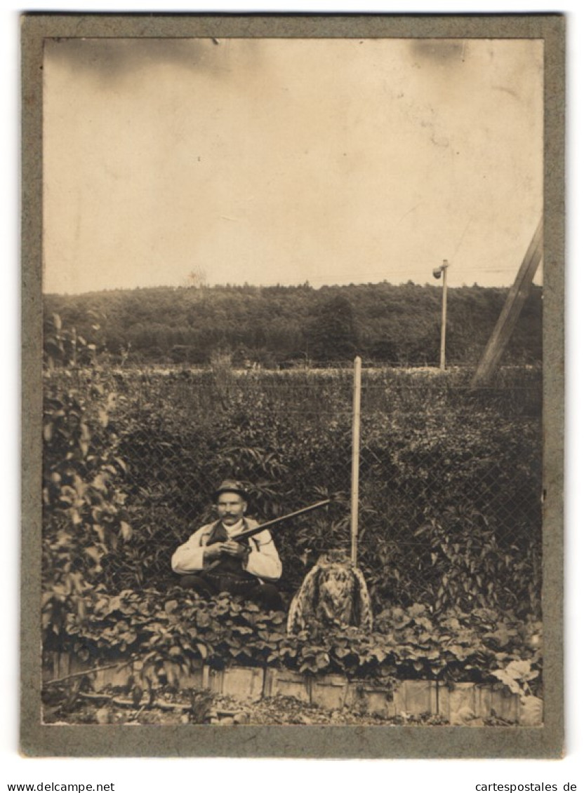 Fotografie Jäger Mit Gewehr Und Erlegtem Kautz / Eule  - Mestieri