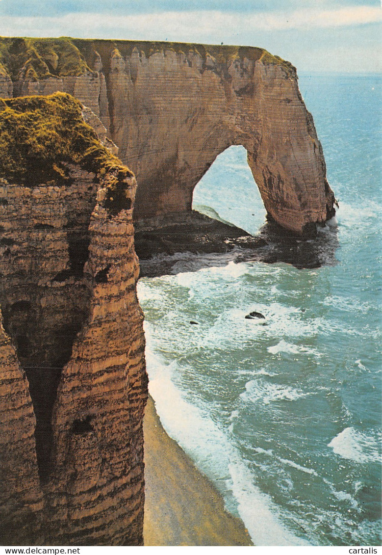 76-ETRETAT-N° 4422-D/0303 - Etretat