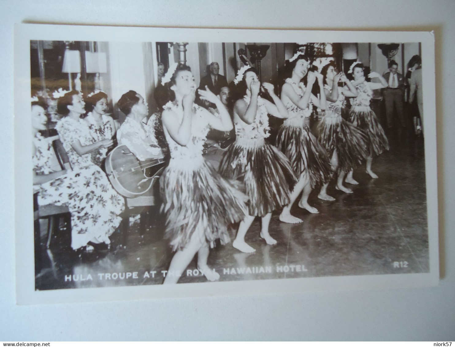 HAWAI  POSTCARDS  DANCE  HULA TRUPE  ROYAL HAWAIIAN HOTEL    FOR MORE PURHASES 10% DISCOUNT - Altri & Non Classificati