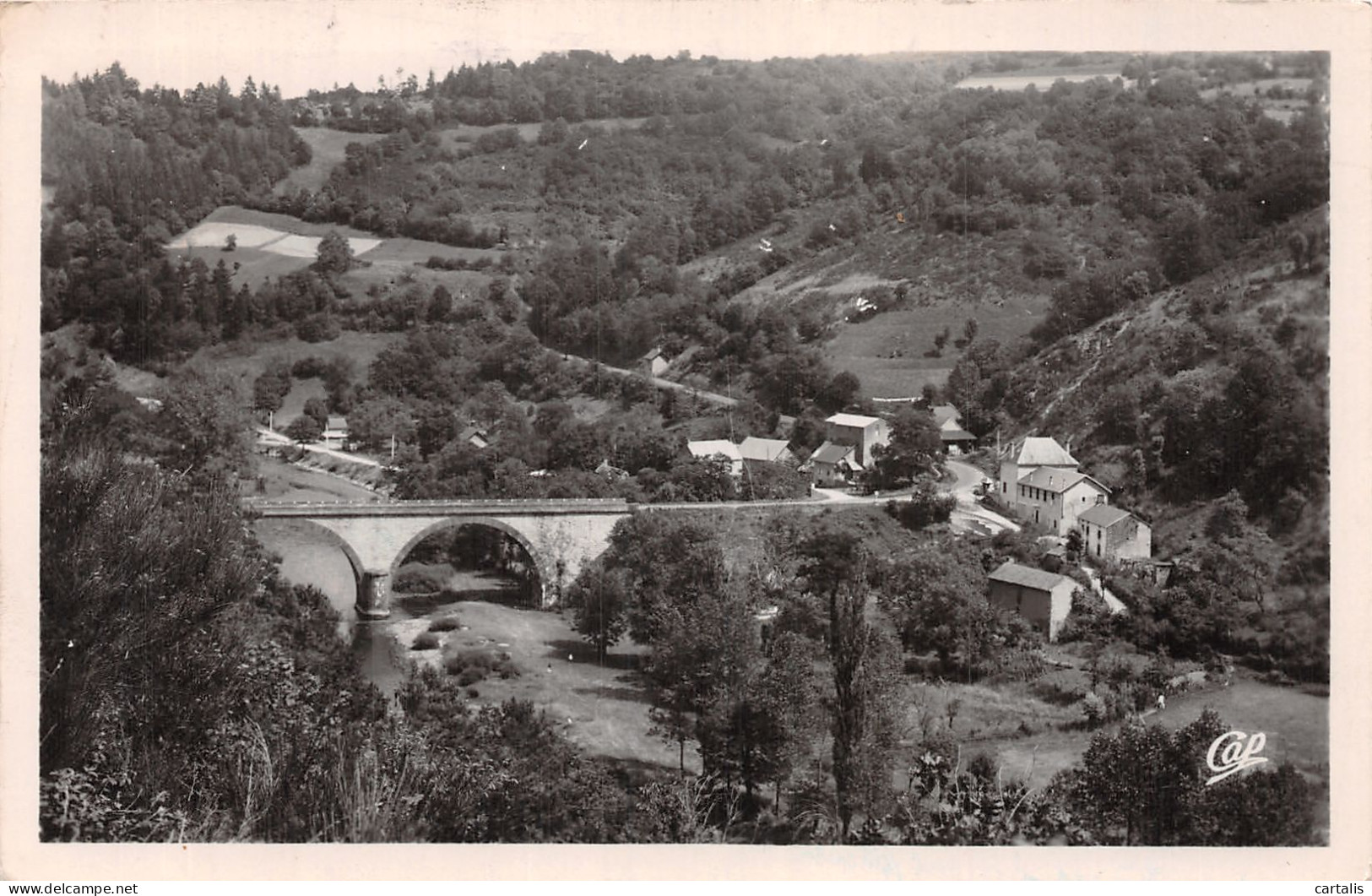 63-CHATEAUNEUF LES BAINS-N° 4430-A/0113 - Autres & Non Classés