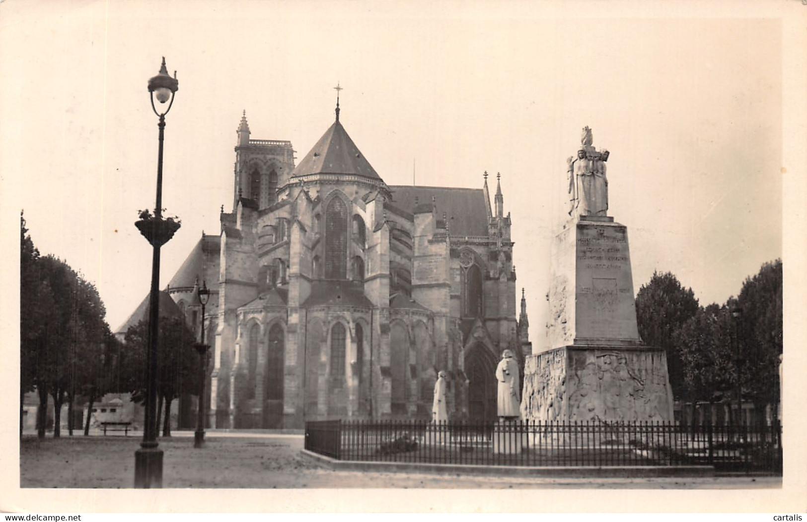 02-SOISSONS-N° 4430-D/0045 - Soissons