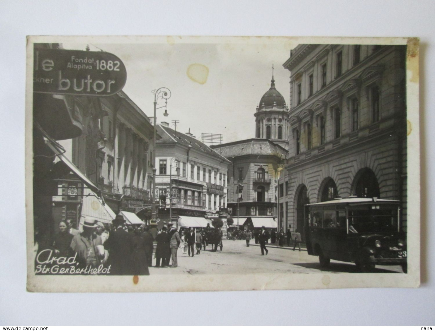 Romania-Arad:Rue General Berthelot,commerces Carte Photo 1940/Arad:Street General Berthelot,shops Photo Pos.1940 - Roemenië