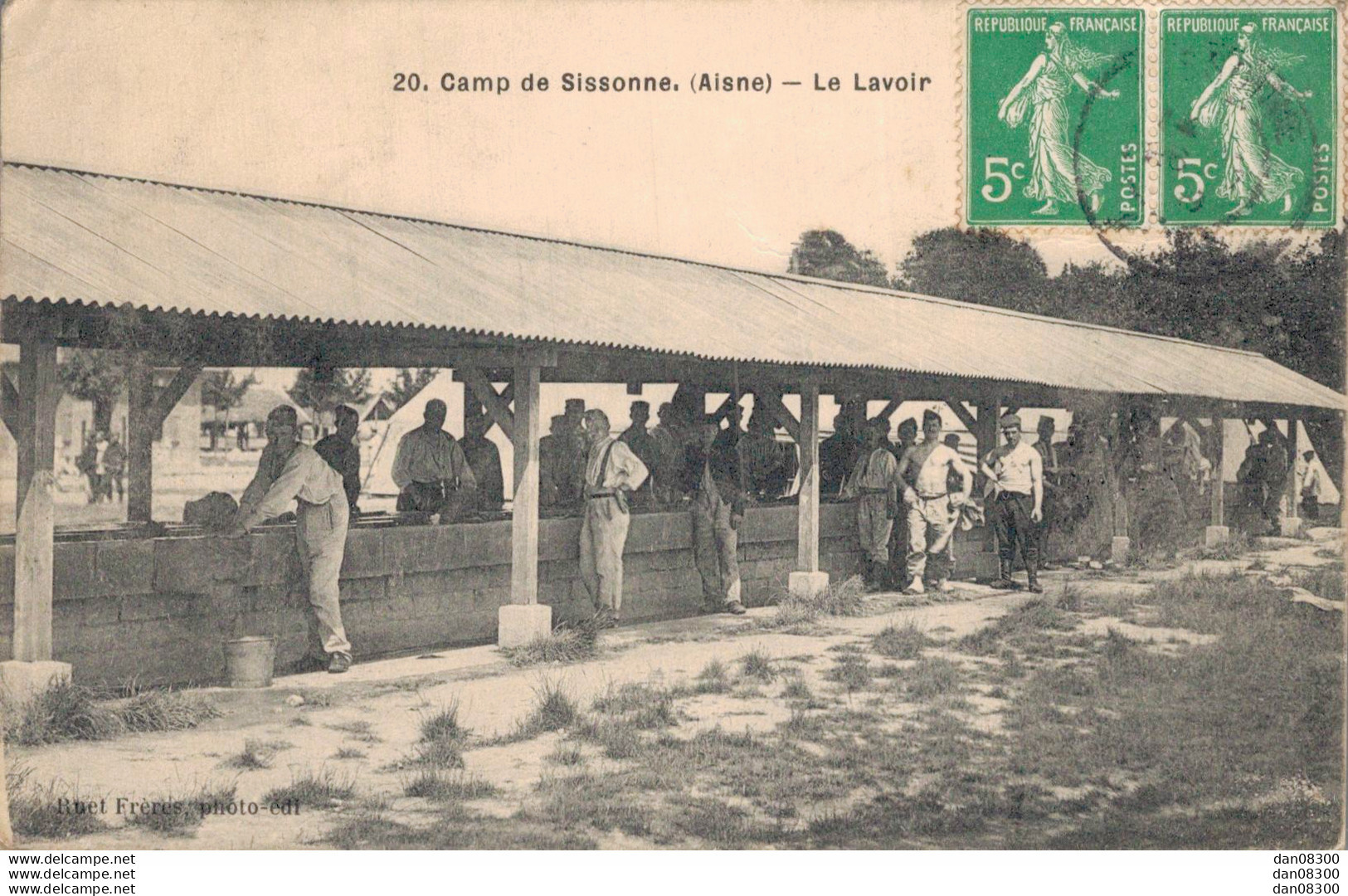 02 CAMP DE SISSONNE LE LAVOIR - Kasernen