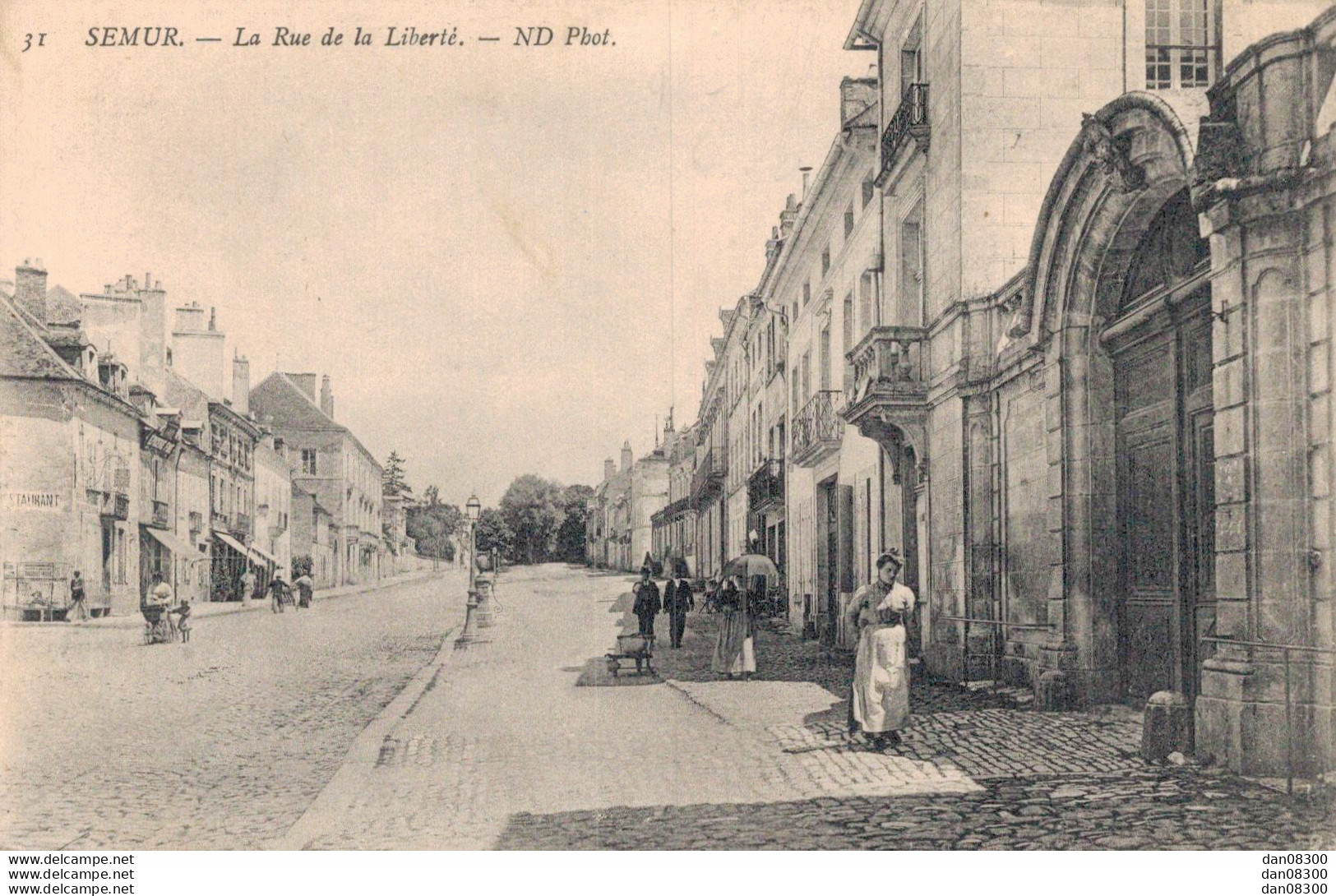 21 SEMUR LA RUE DE LA LIBERTE - Semur