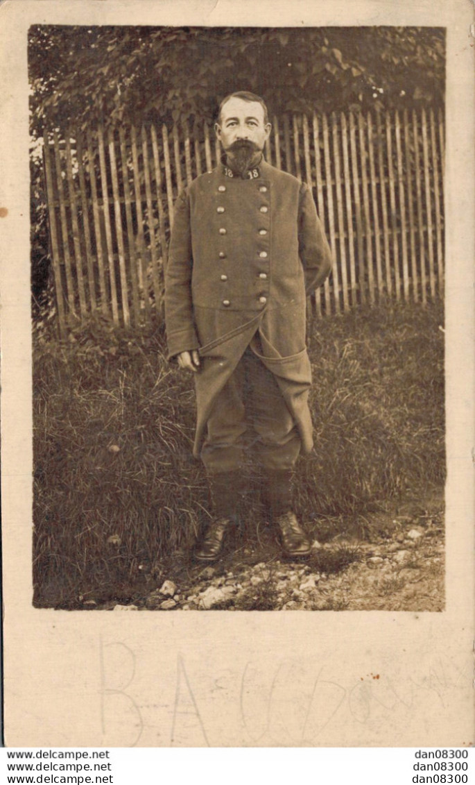 CARTE PHOTO NON IDENTIFIEE REPRESENTANT UN SOLDAT EN VAREUSE AVEC DE GROSSE MOUSTACHE - A Identificar