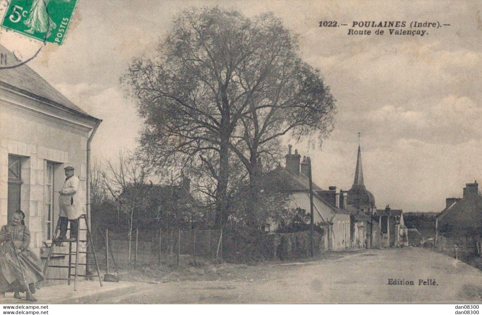 36 POULAINES ROUTE DE VALENCAY ANIMEE MONSIEUR SUR SON ESCABEAU - Sonstige & Ohne Zuordnung