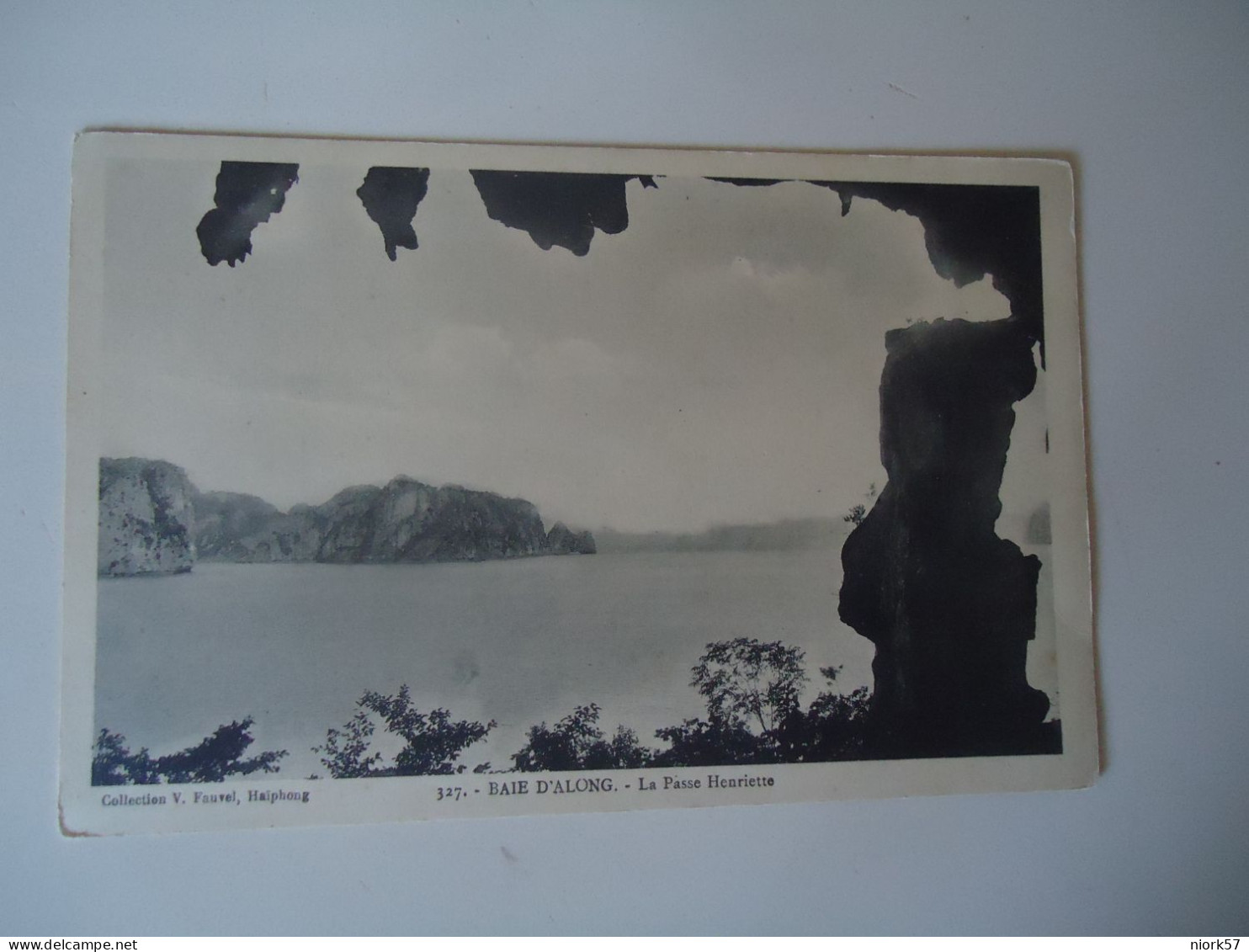 VIETNAM  POSTCARDS   Baie D'halong   FOR MORE   PURHASES 10% DISCOUNT - Viêt-Nam