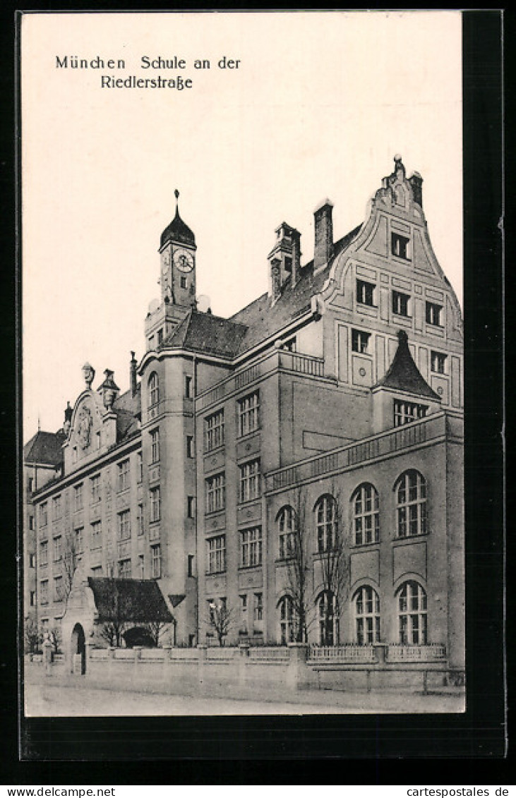 AK München, Schule An Der Ridlerstrasse  - München