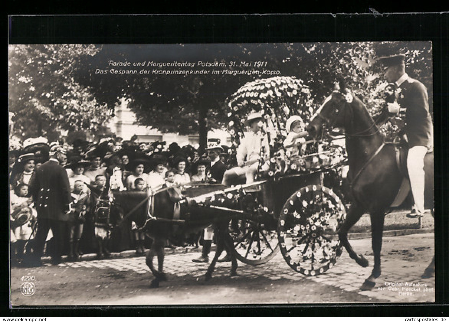 AK Potsdam, Parade Und Margueritentag 1911, Gespann Der Kronprinzenkinder Im Margueriten-Korso  - Potsdam