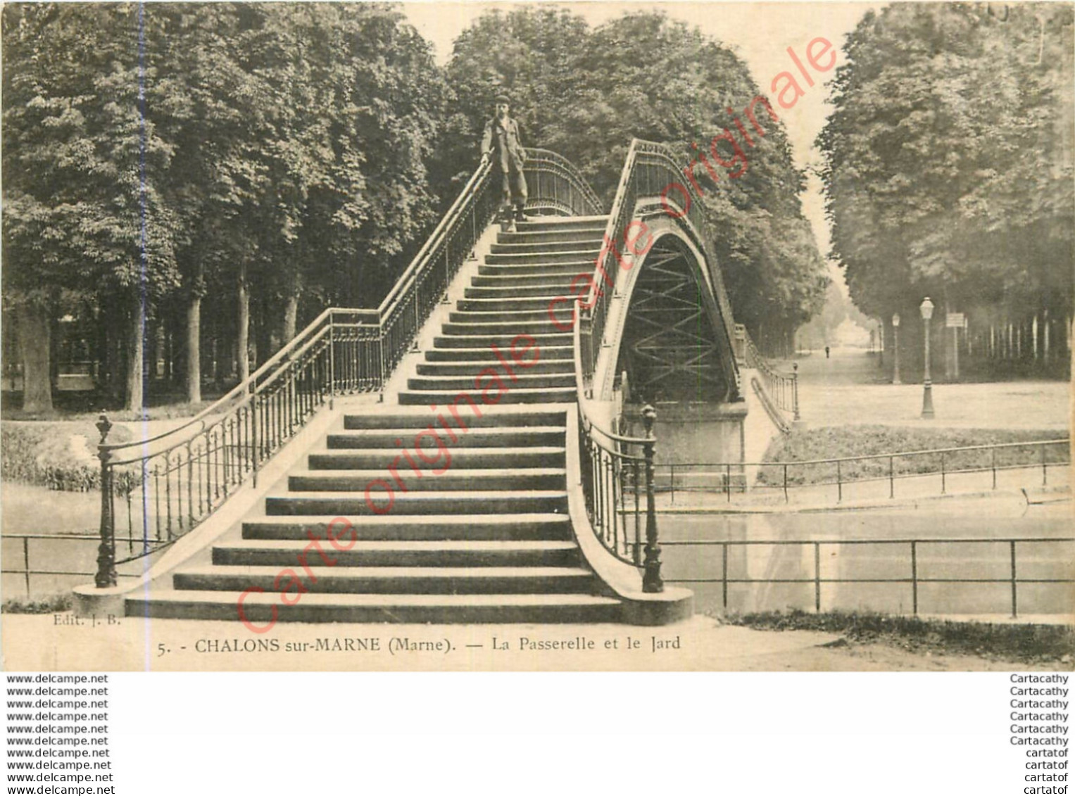 51.  CHALONS SUR MARNE .  La Passerelle Et Le Jard . - Châlons-sur-Marne