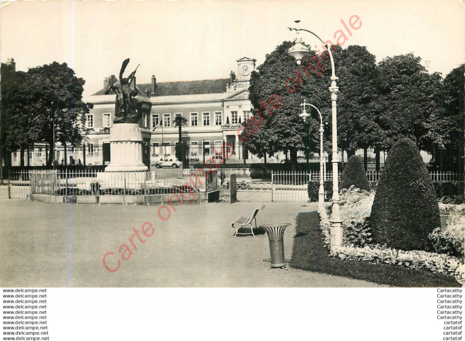 49.  ANGERS .  Le Mail Et L'Hôtel De Ville . - Angers