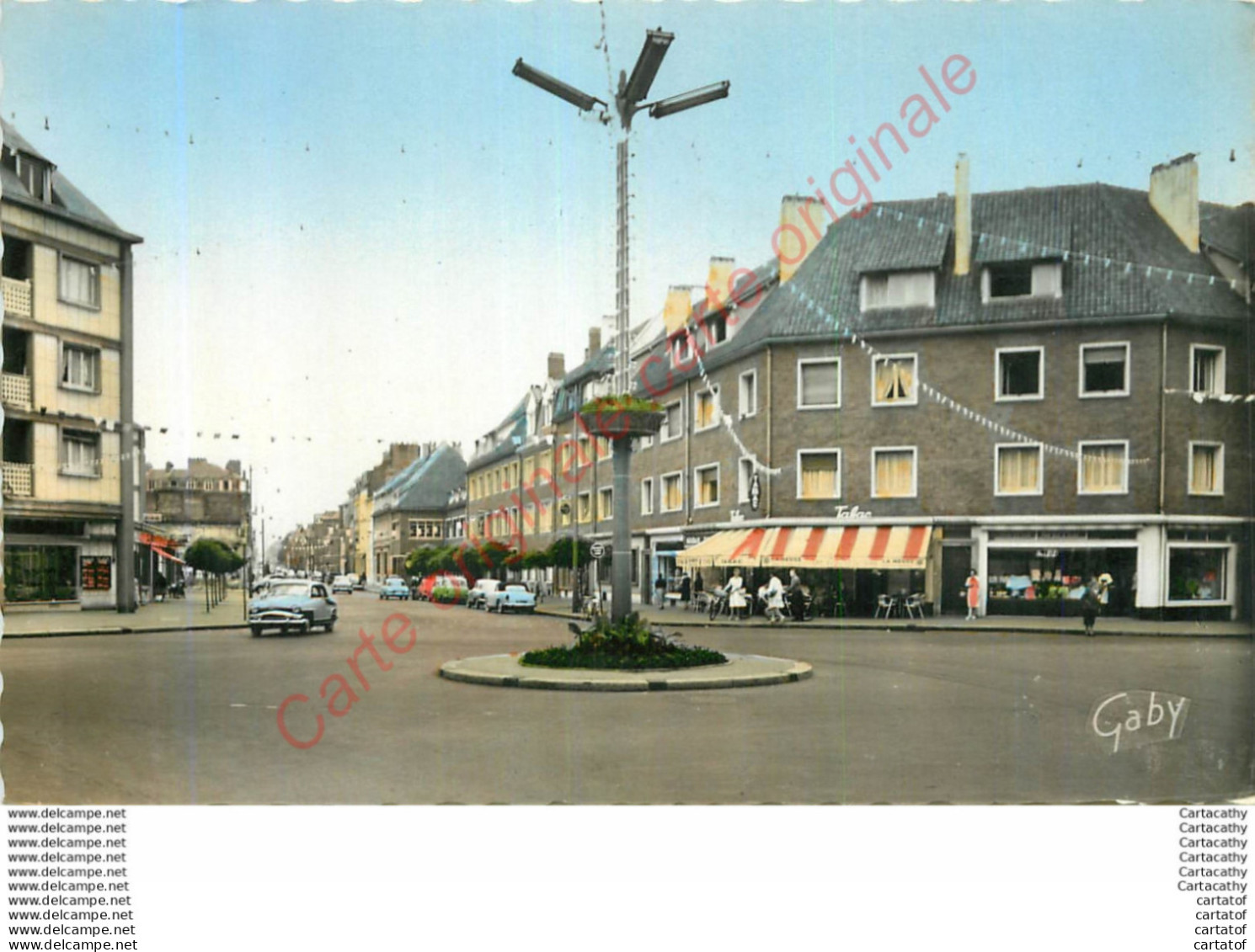 76.  ELBEUF .  Place Du Calvaire . - Elbeuf