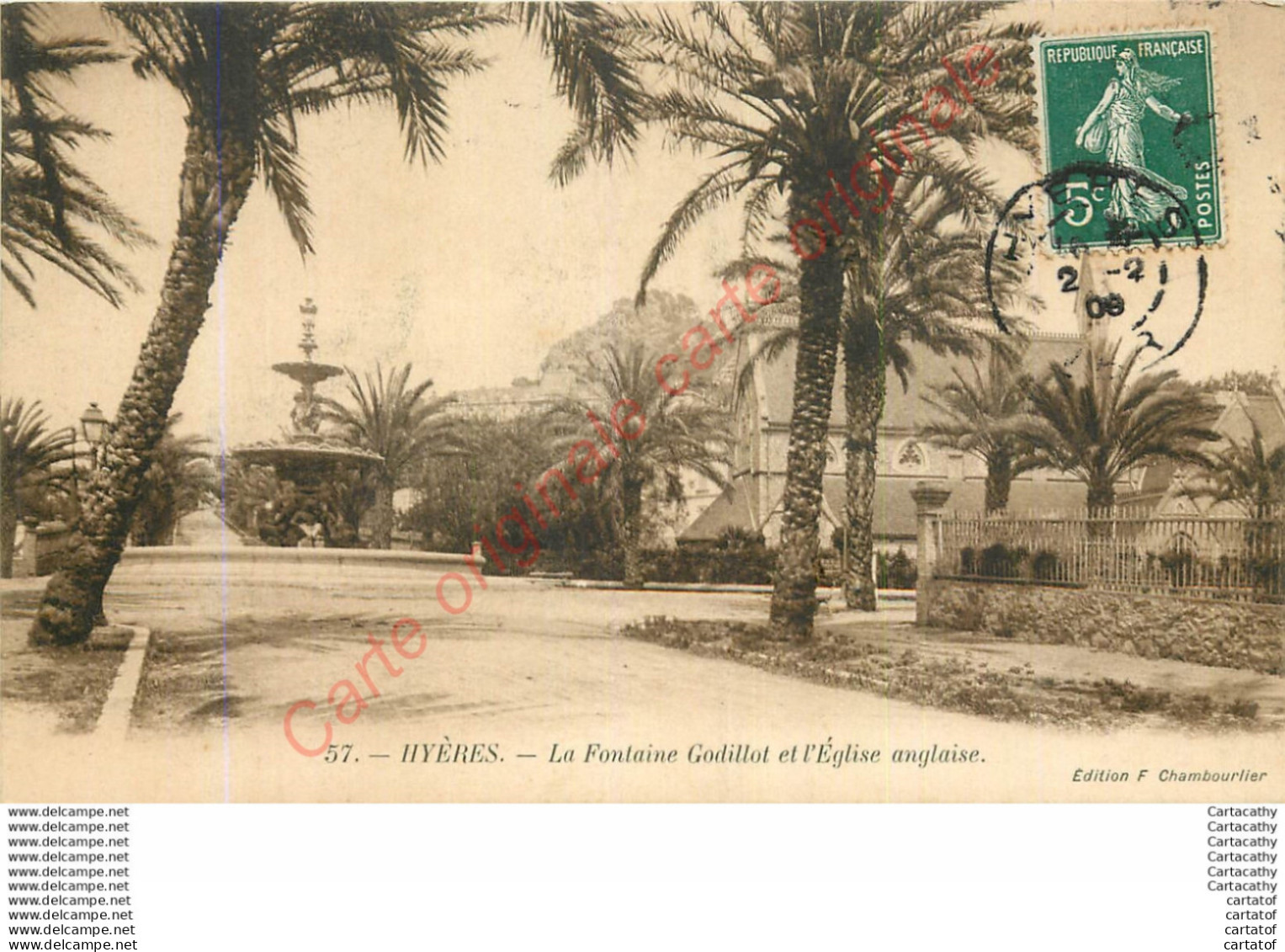 83.  HYERES .  La Fontaine Godillot Et L'Eglise Anglaise . - Hyeres