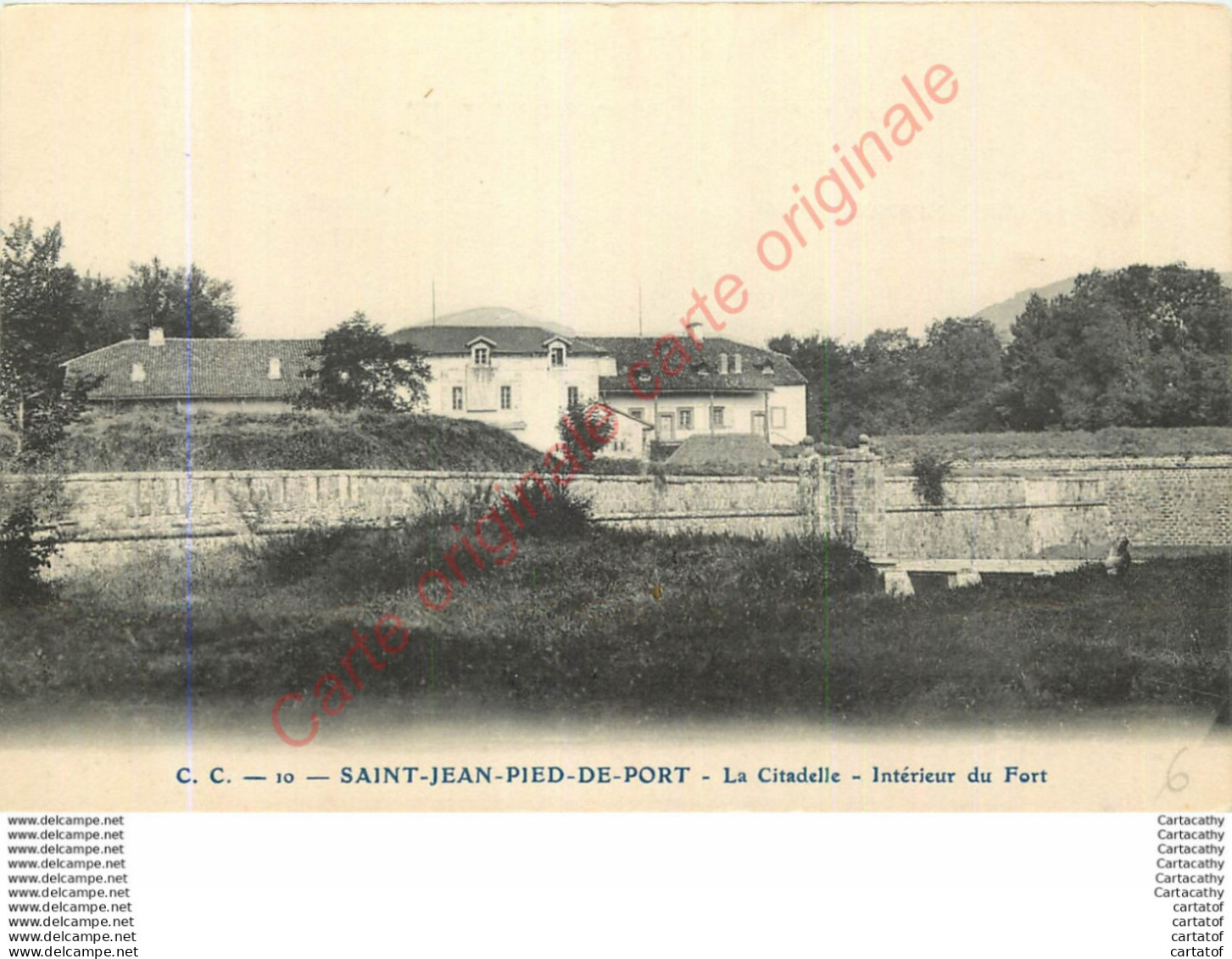 64.  SAINT JEAN PIED DE PORT . La Citadelle .  Intérieur Du Fort . - Saint Jean Pied De Port