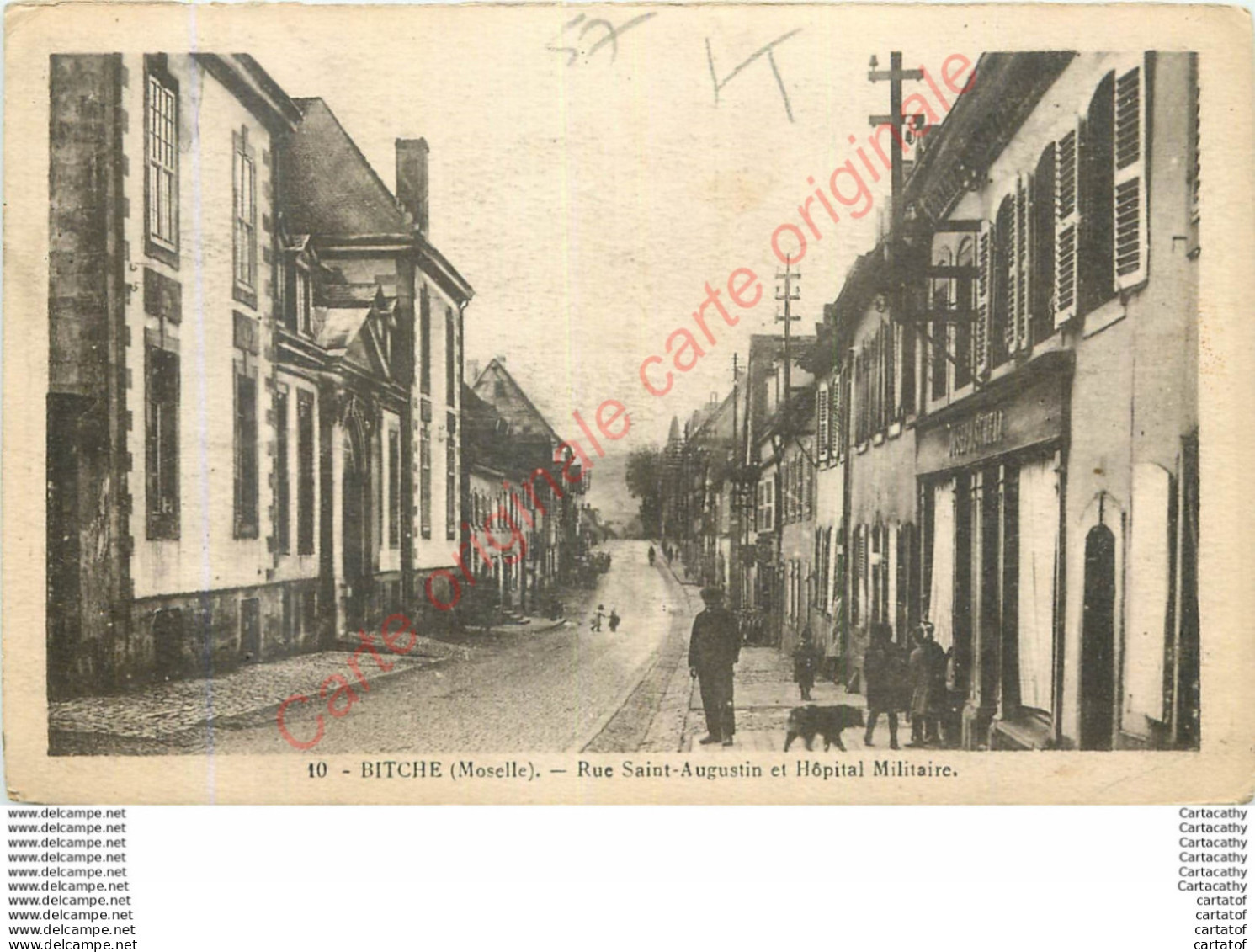 57.  BITCHE .  Rue St-Augustin Et Hôpital Militaire . - Bitche