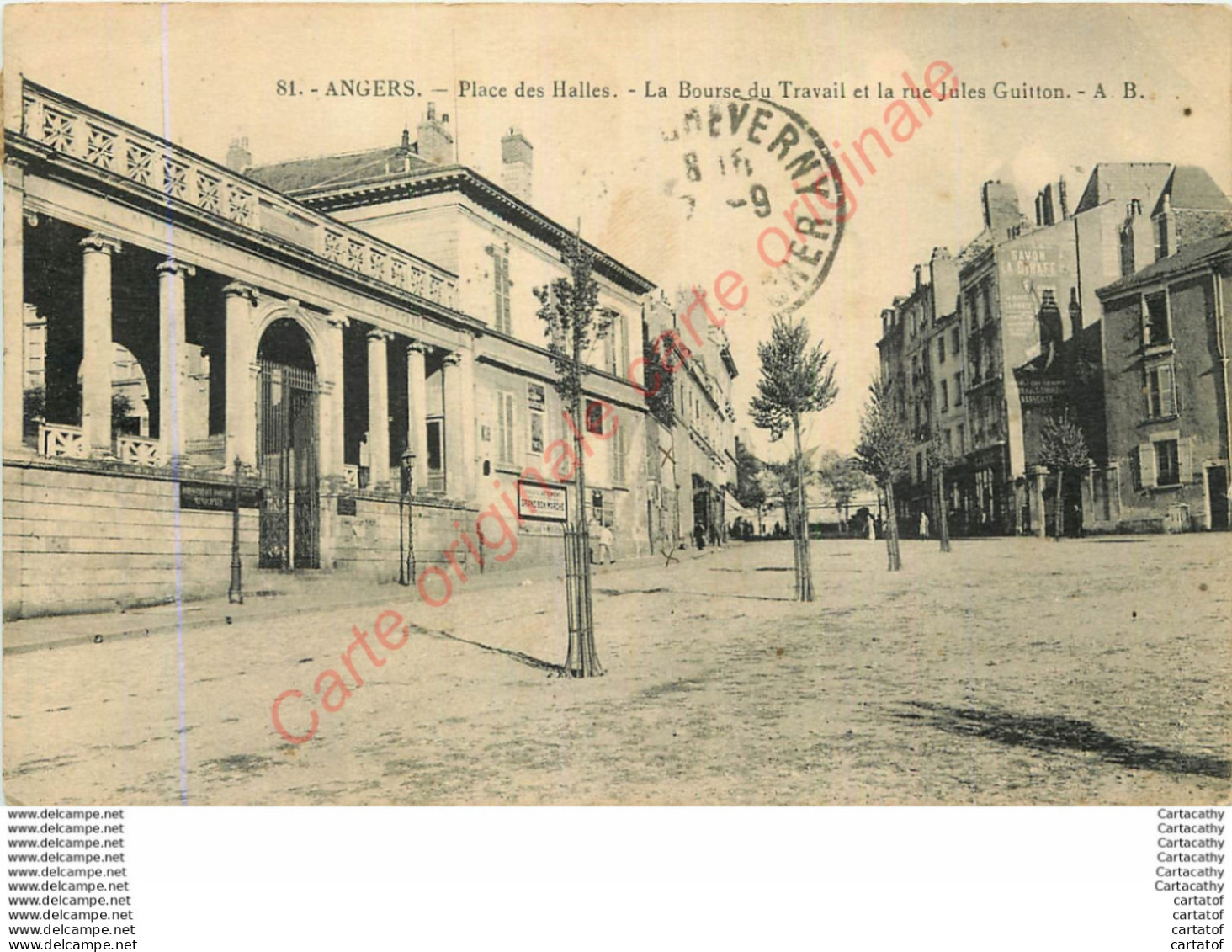 49.  ANGERS . Place Des Halles .  La Bourse Du Travail Et La Rue Jules Guitton . - Angers