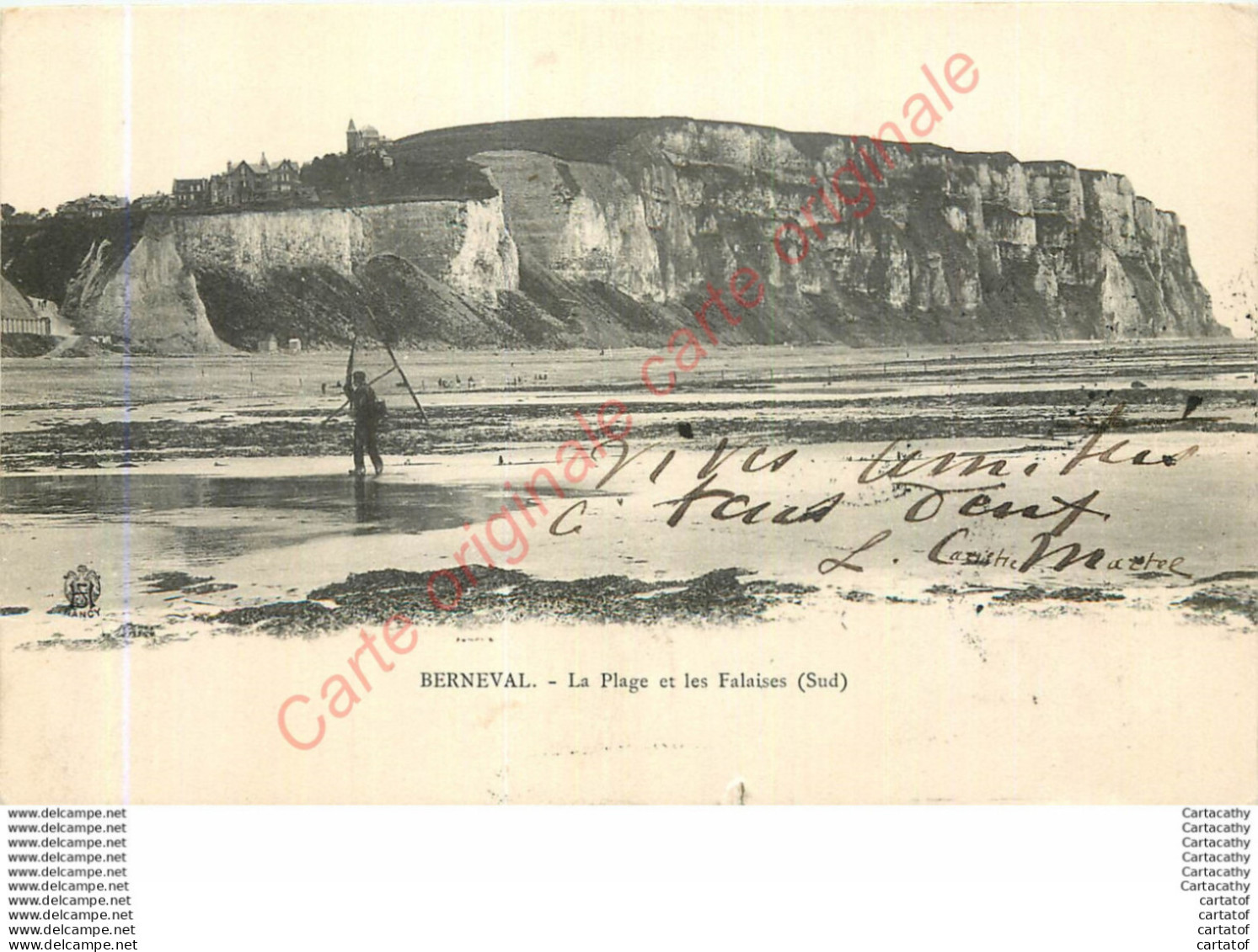 76.  BERNEVAL .  La Plage Et Les Falaises . Sud . - Berneval