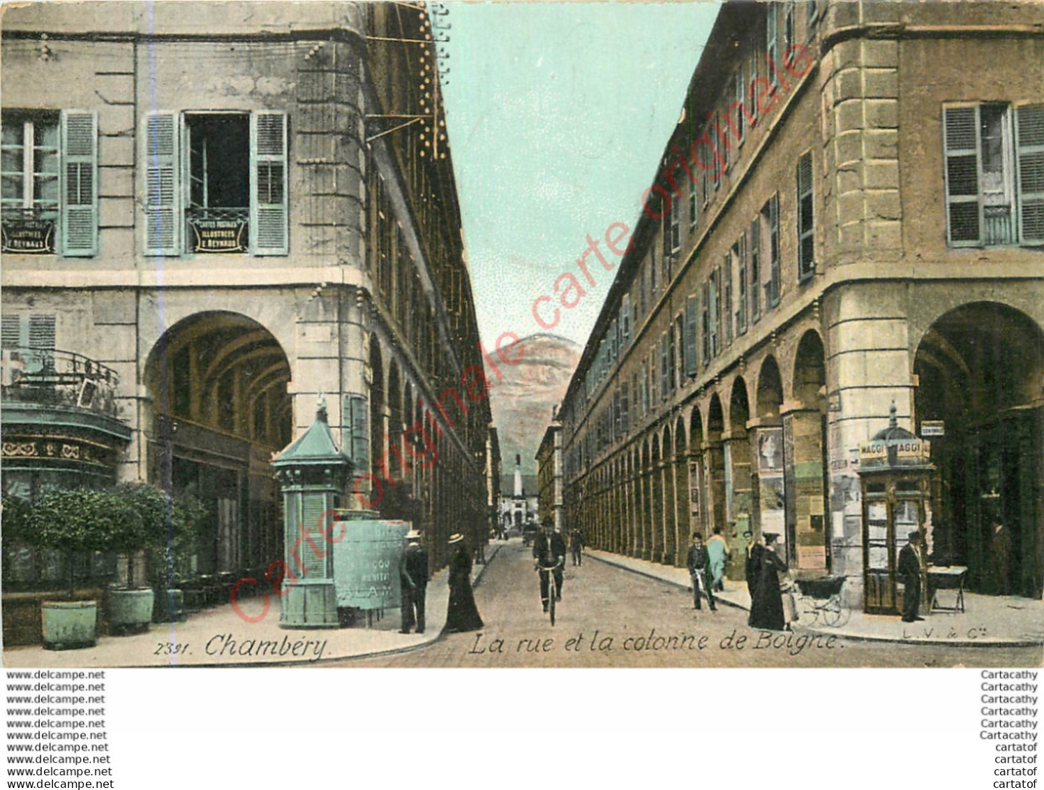 74.  CHAMBERY .  La Rue Et La Colonne De Boigne . - Chambery