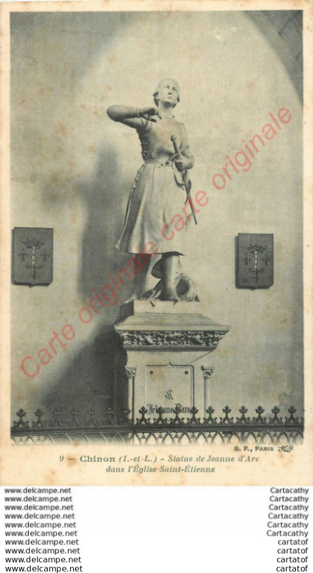 37.  CHINON .  Statue De Jeanne D'Arc Dans L'Eglise St-Etienne . - Chinon
