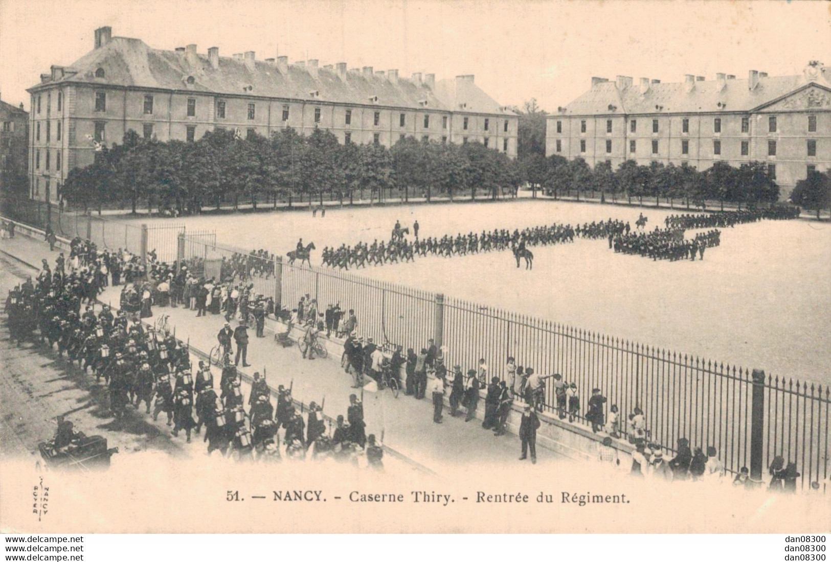 54 NANCY CASERNE THIRY RENTREE DU REGIMENT - Barracks