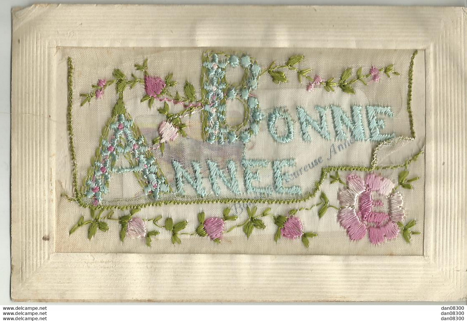 CARTE DE BONNE ANNEE AVEC BRODERIE CENTRALE QUI SE LEVE POUR LAISSER APPARAITRE UNE CARTE DE VOEUX - Embroidered