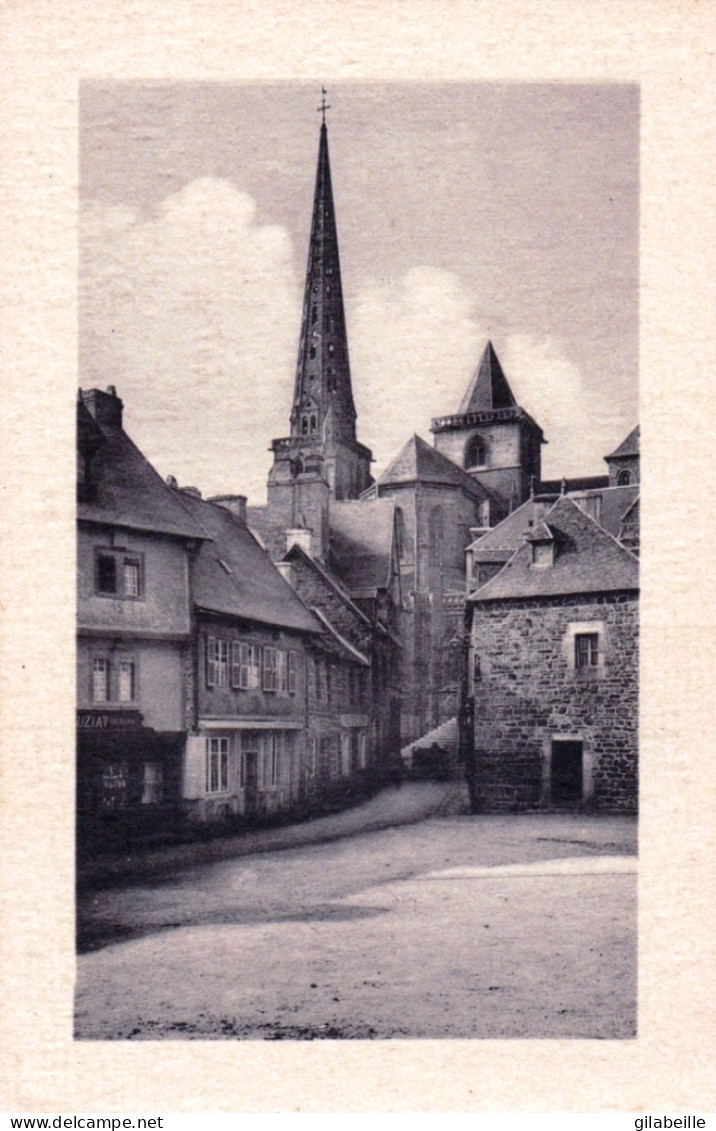 22 - Cotes D'armor - TREGUIER - Rue Ernest Renan Et La Cathedrale - Tréguier