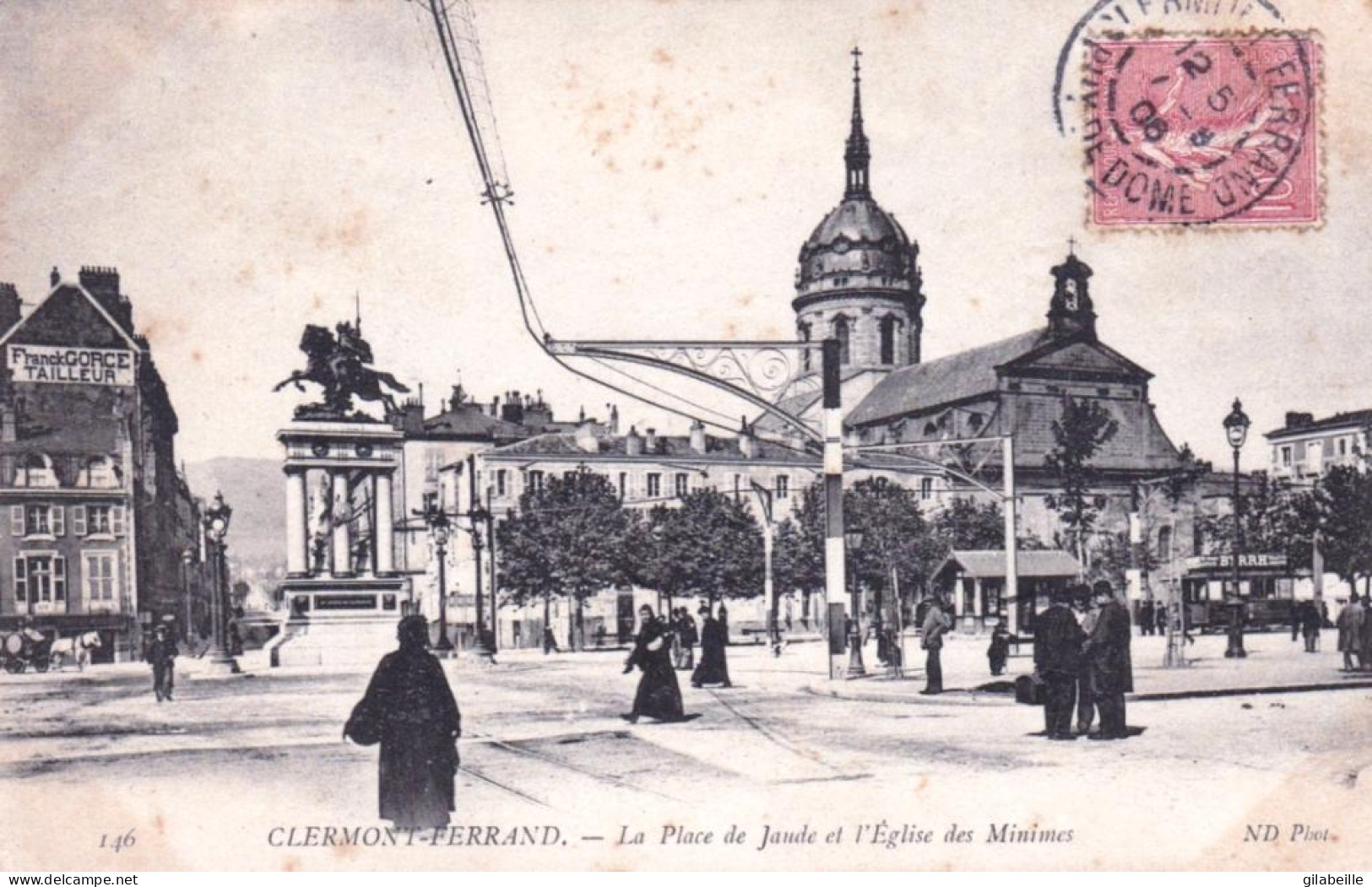 63 - CLERMONT FERRAND - La  Place De Jaude Et L'église Des Minimes - Clermont Ferrand
