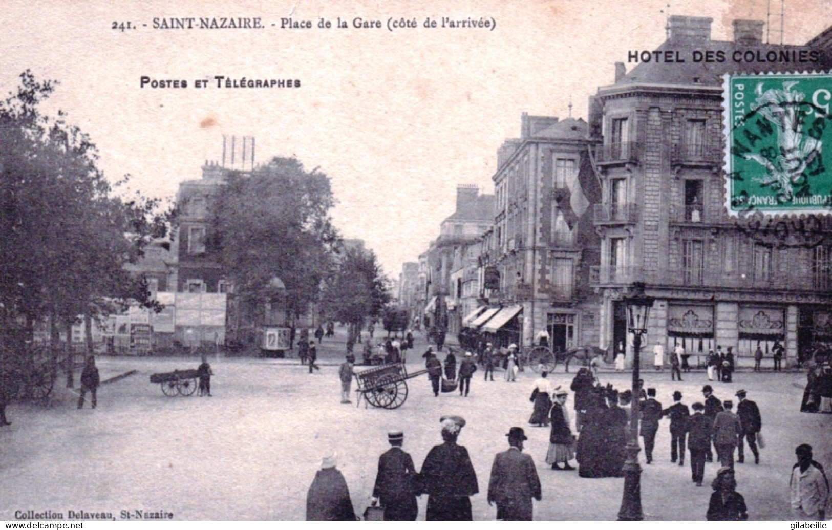 44 - Loire Atlantique - SAINT NAZAIRE - Place De La Gare - Coté De L'arrivée - Saint Nazaire