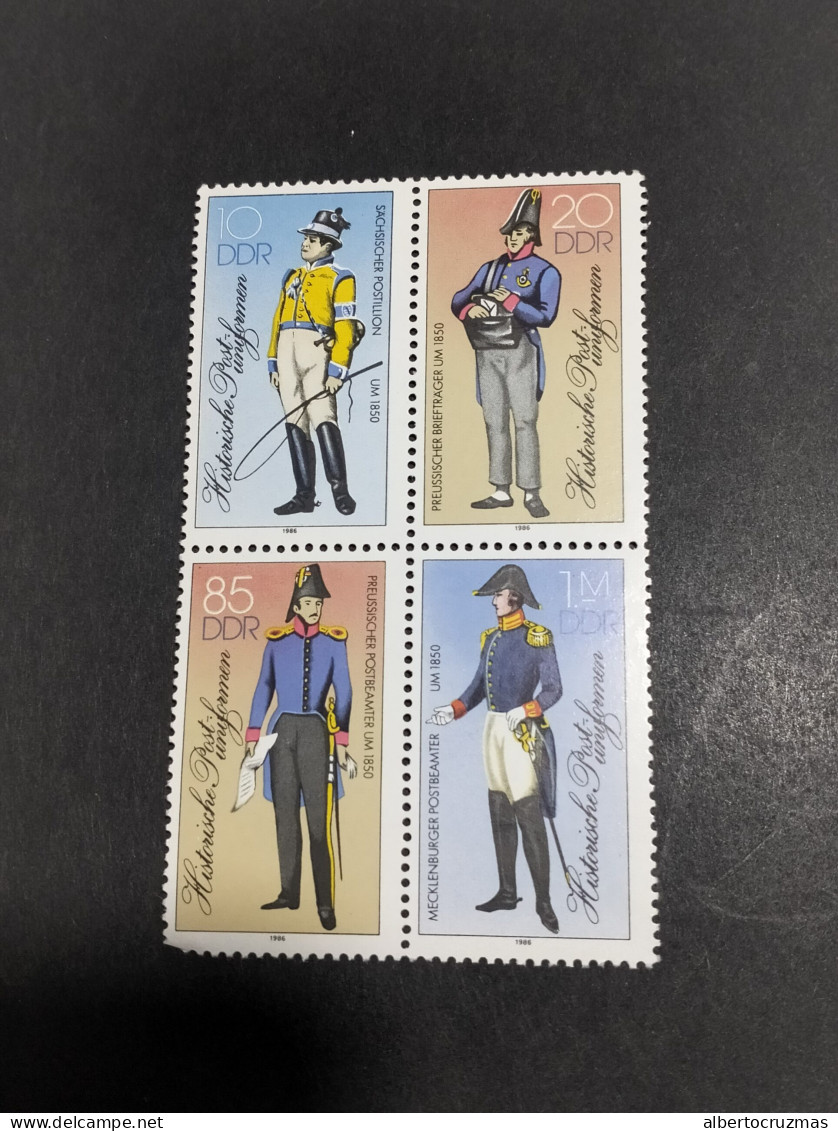Alemania DDR  SELLOS  Yvert 2620/3 SELLOS Uniformes Militares NUEVOS *** Año 1986 Chanela Serie Completa  - Unused Stamps