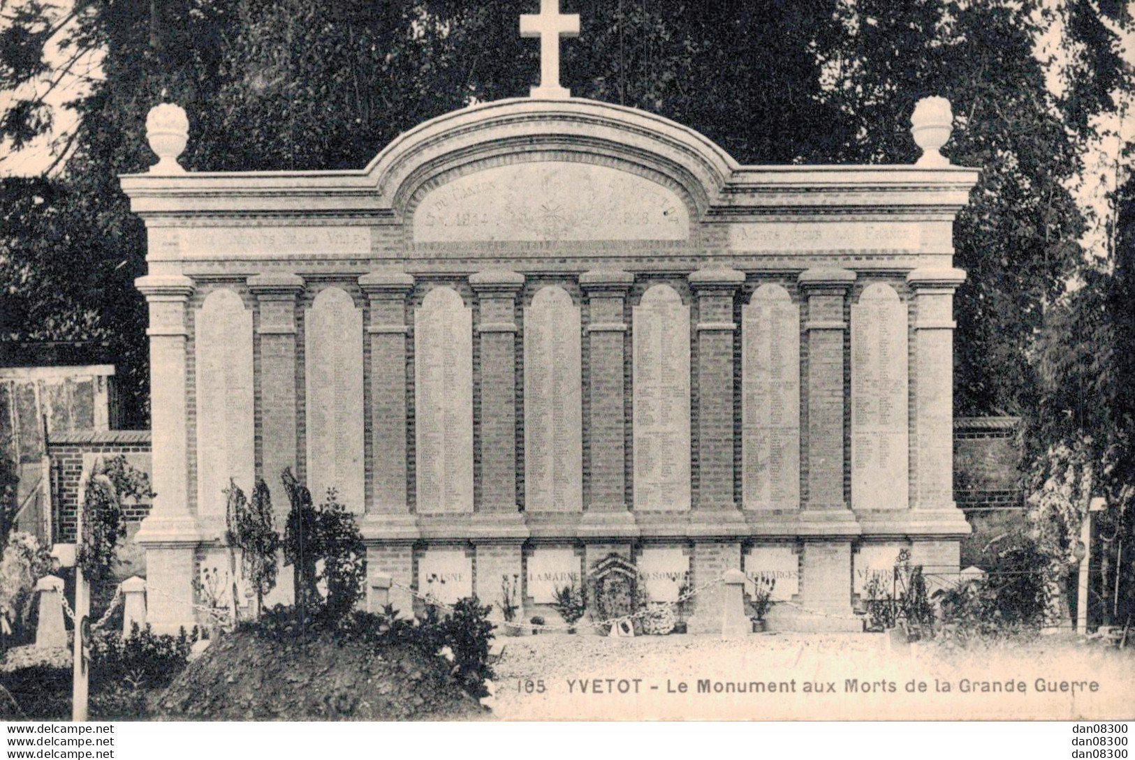 RARE  76 YVETOT LE MONUMENT AUX MORTS DE LA GRANDE GUERRE - Kriegerdenkmal